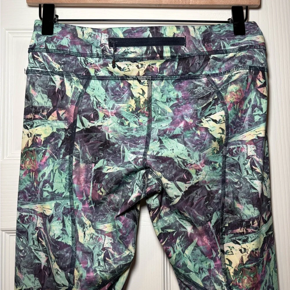 Lululemon Inspire‎ Crop Leggings II *All Full-On Luxtreme in Iridescent Multi